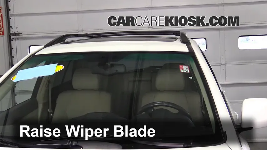 2006 Lexus RX400h 3.3L V6 Windshield Wiper Blade (Front)